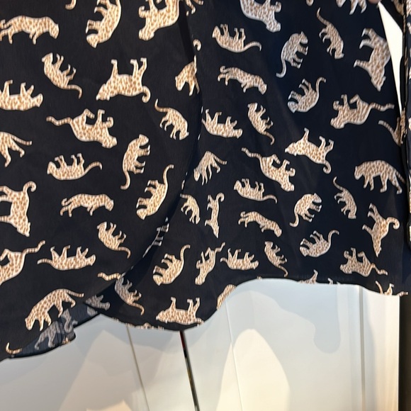 J.Crew Navy Leopard Cat Print Short Sleeve A-Line Wrap Dress Size 2 Tie Waist - Picture 14 of 16